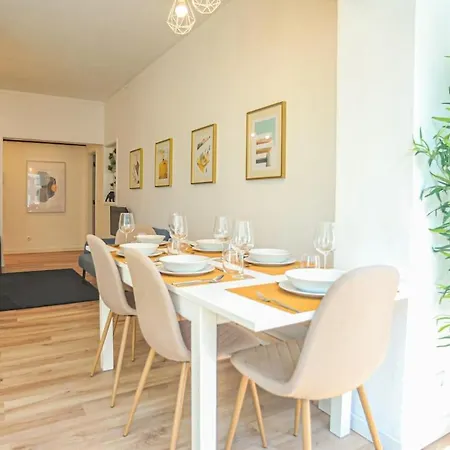 My Fair - Downtown Near Marques De Pombal Lisbona